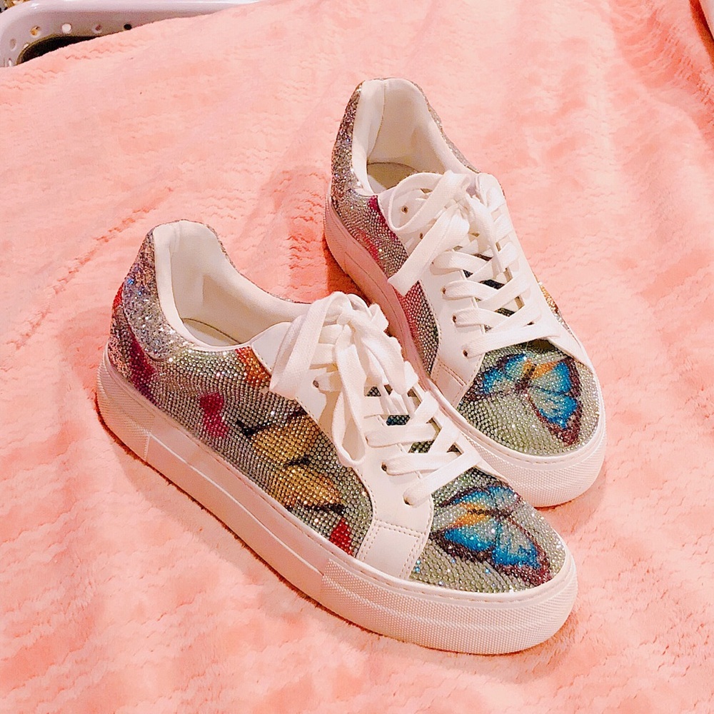 Betsey Johnson Lindsay glitter rhinestone butterfly embellished sneakers size 8